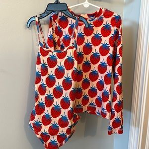 Hanna Andersson Strawberry girls one-piece + rashguard